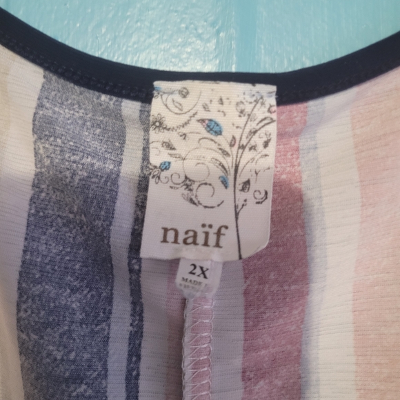 Naif Striped Short-Sleeve Women’s Top in Pink and Navy - Picture 4 of 5